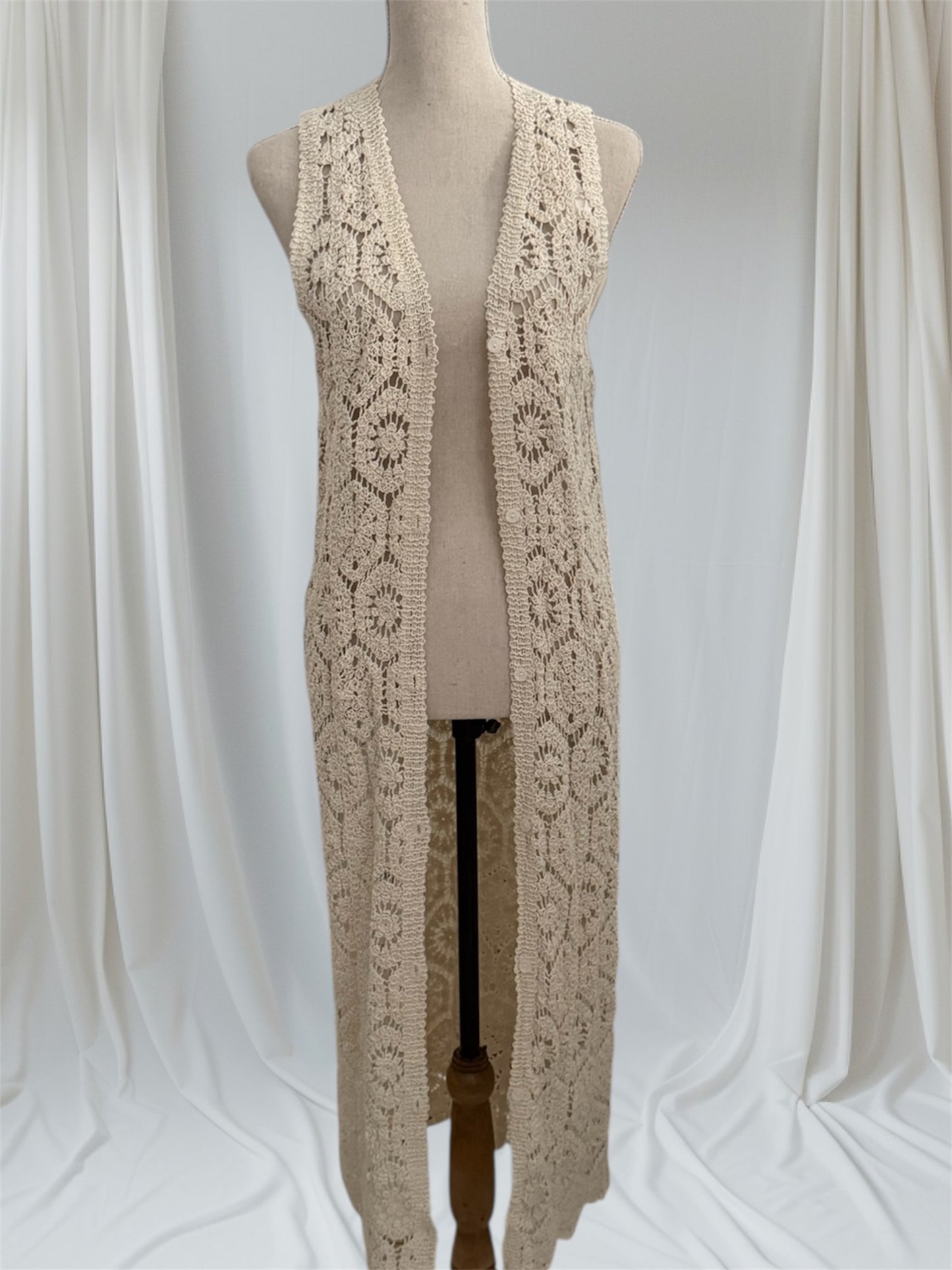 Gilet en crochet beige