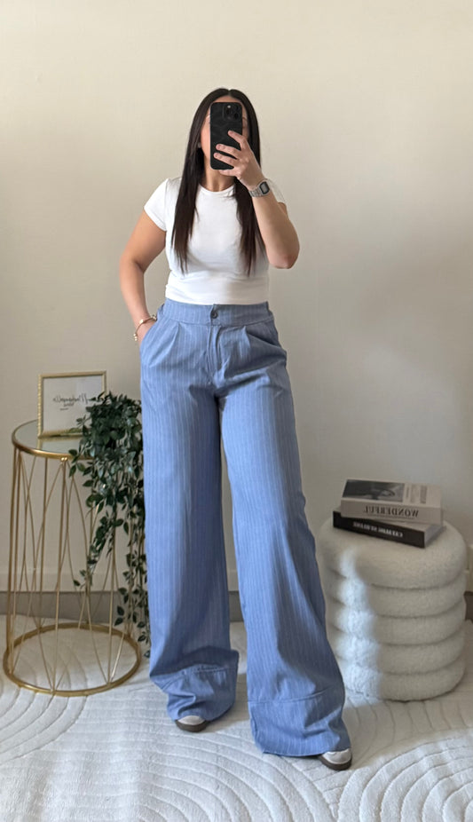 Pantalon à rayures bleu ciel